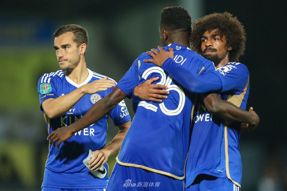 的球员和观 的球员和观