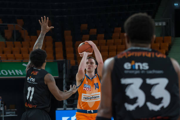 加盟金州勇 加盟金州勇